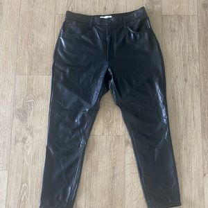 Abercrombie and Fitch Skinny High Rise Leather Pant/Size 32/14